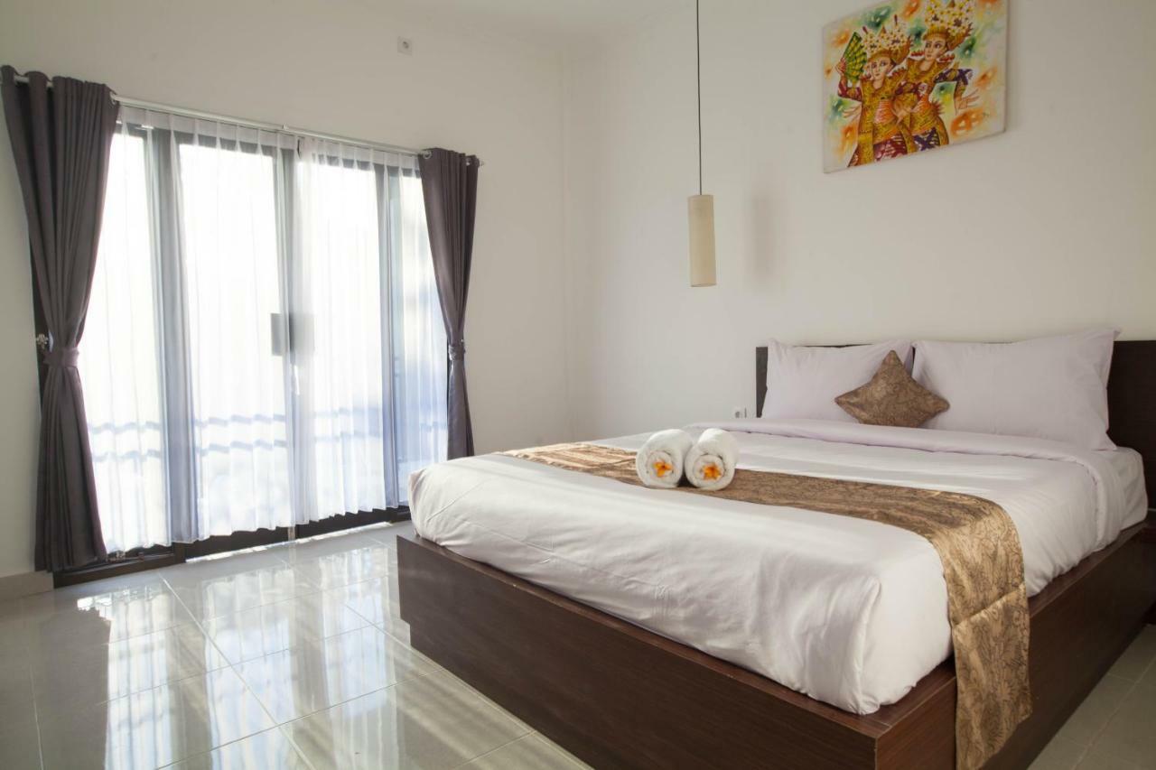 Hotel Yankee Fara 14 Seminyak Esterno foto