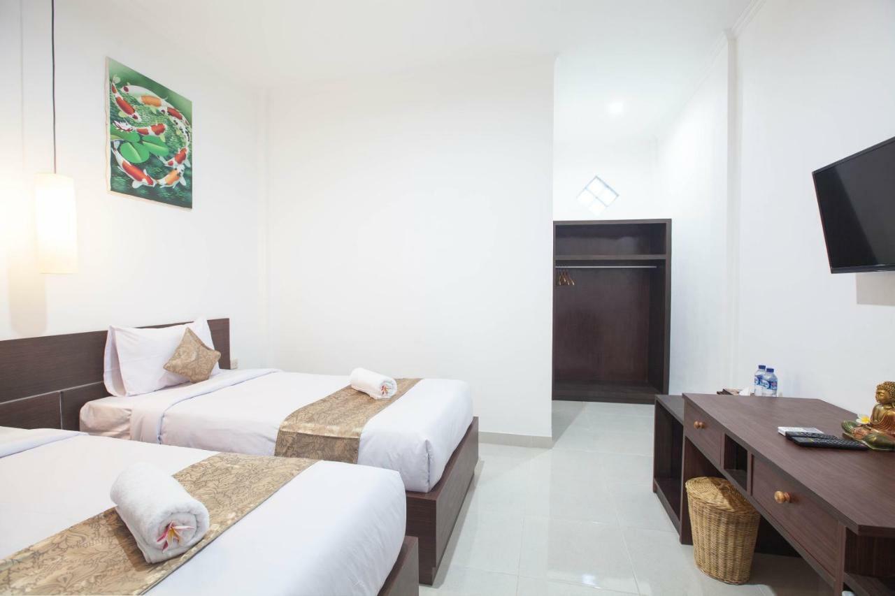 Hotel Yankee Fara 14 Seminyak Esterno foto